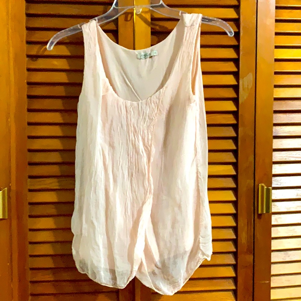 Top light pink